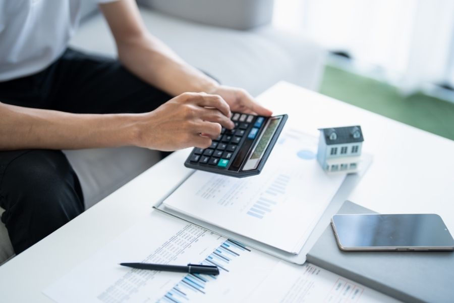 Mortgage and insurance payment calculation paperwork