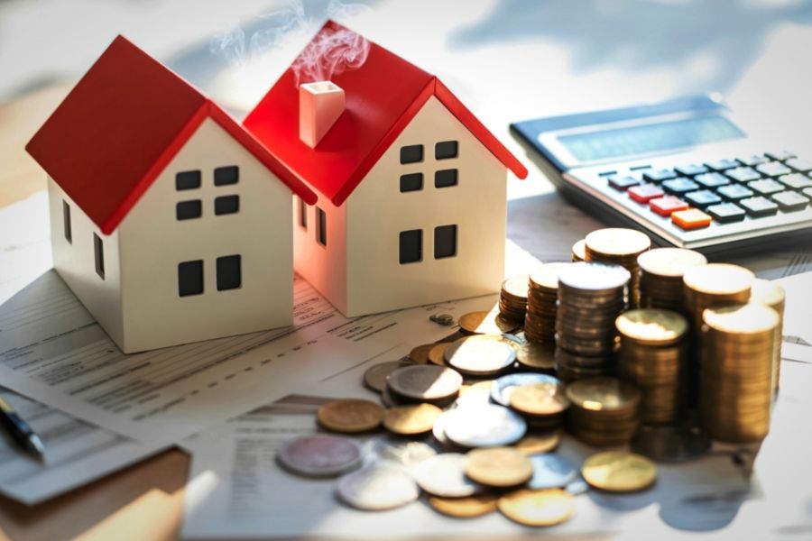 Mortgage payment calculation and property finances documents